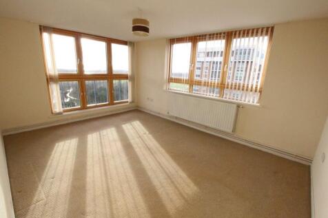 **ONLINE BOOKING SYSTEM 24/7** Belvoir! Liverpool South is delighted to offer this spacious three-bedroom unfurnished apartment, ideally situated adjacent to Sefton Park in the sought-after L17 area.