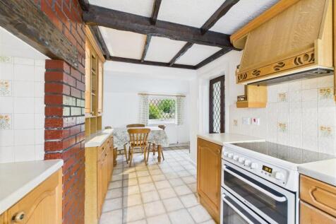 Fitted Dining Kitchen