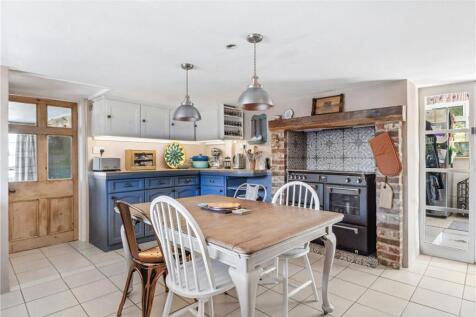 Kitchen/Breakfast Rm