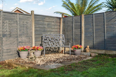 1369662-6-68f8b00...