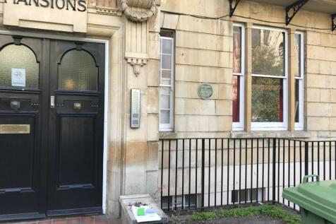 Ideal for a group of four students, this cozy flat offers a true home away from home . Flat One comes fully furnished and is ready for its next tenants. It features four bedrooms, each with a desk, on