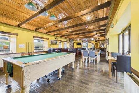 CAM03481G0-PR0107-STILL011