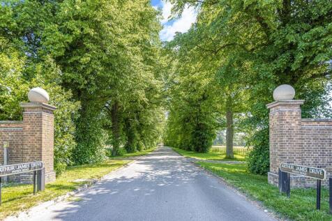 4 Purefey Close, Coton House Country Estate