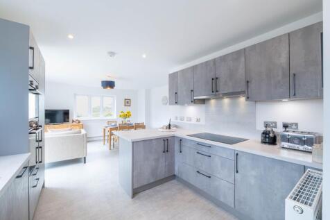 Fitted Kitchen/Dining/Family Room
