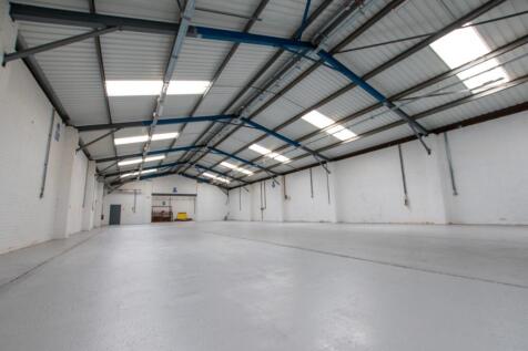 Flexible warehouse space from 300¿4,500 sq ft