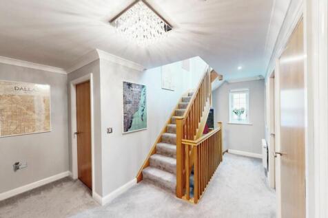 Landing to First Floor