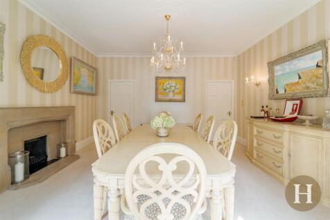 4 bed, 4 bath Detached in Birmingham - Photo 10