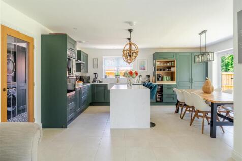 1.2 - kitchen diner.jpg