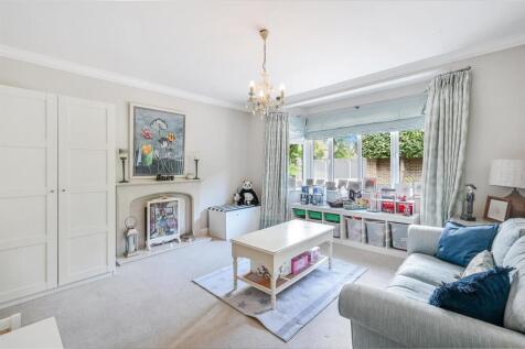 ALEXANDRA ROAD (15).jpg