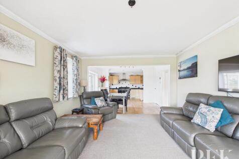 Kitchen / Dining &amp; Living Area