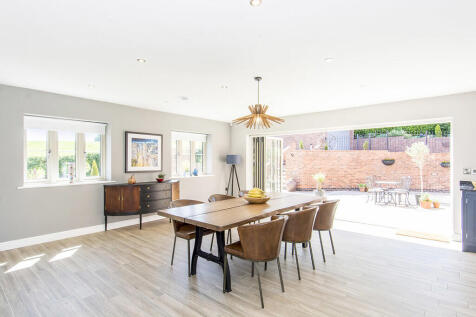 Kitchen/Diner/Liv...