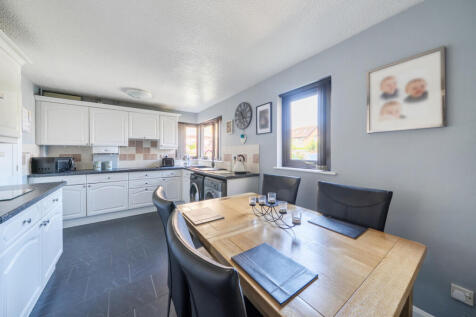 Kitchen/Breakfast Rm