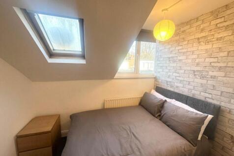 ENSUITE ROOM 3 WITH ALL BILLS INCLUDED AVAILABLE 11/09/2026!