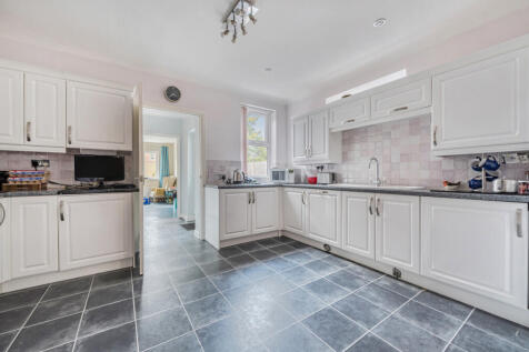 1373804-19-6908d9...