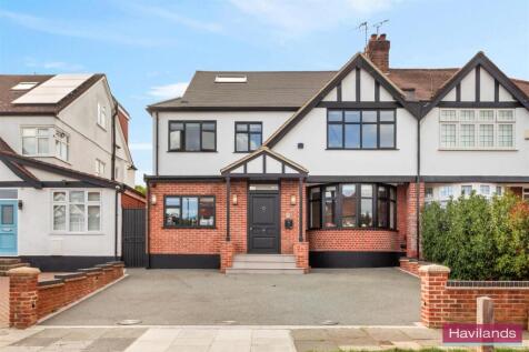 52 Cheyne Walk, London N21 1DE-With Watermark-16.j