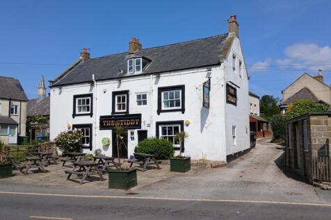 Pub to rent in lythe
