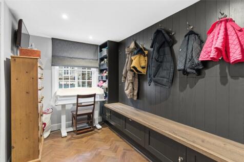 6 bed, 6 bath House in Edinburgh - Photo 16