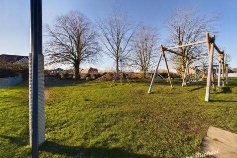 CAM02773G0-PR0061-STILL024