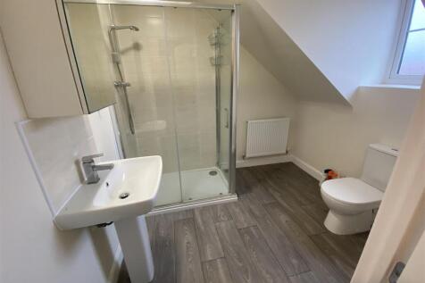 Ensuite Room (Bedroom 4)