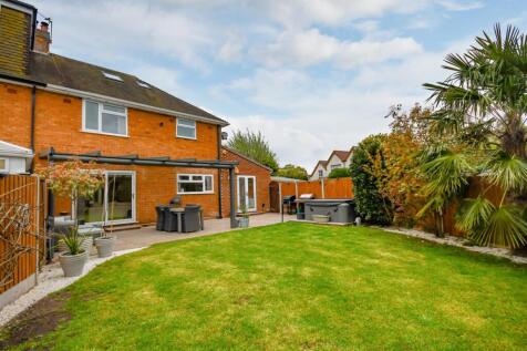 51 Station Road-14.jpg