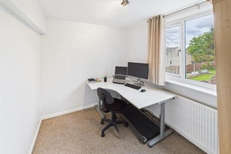 CAM04233G0-PR0021-STILL051