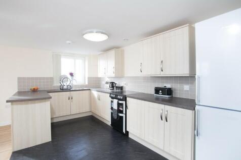 Viewings available on 22/07 & 29/07
AVAILABLE 5TH August ***NO DEPOSIT OPTION AVAILABLE***. 2 bed apartment situated in this popular block, close to Eccles town centre and the local shops, bus, trains