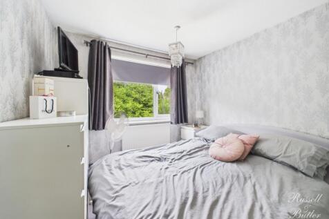 CAM02127G0-PR0304-STILL005