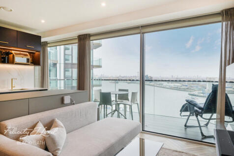 2 bed, 2 bath Apartment in london - Photo 21