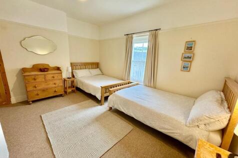 PHOTO-2025-09-08-20-05-32 (13).jpg