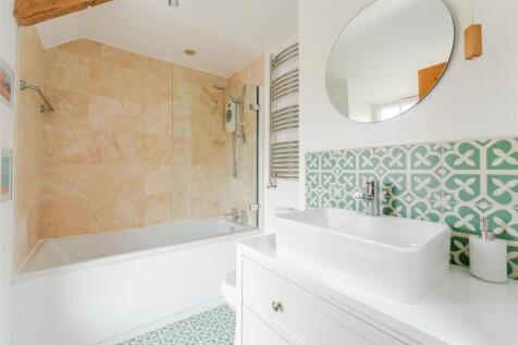 16a high street claverham 23.jpg