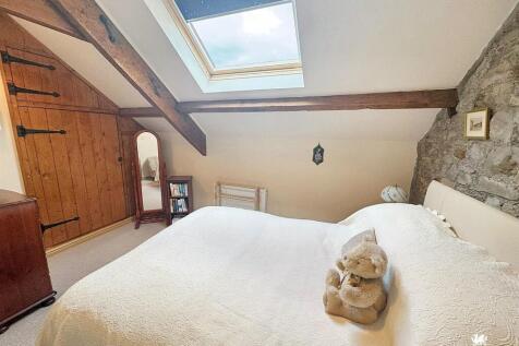 WhatsApp Image 2025-09-29 at 11.28.10 (3).jpg