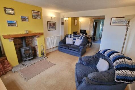 Sitting Room to Dining Room