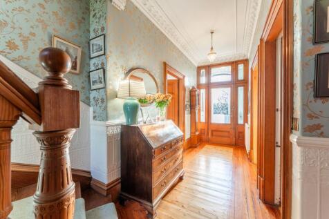 5 bed, 3 bath Detached in Glasgow - Photo 12